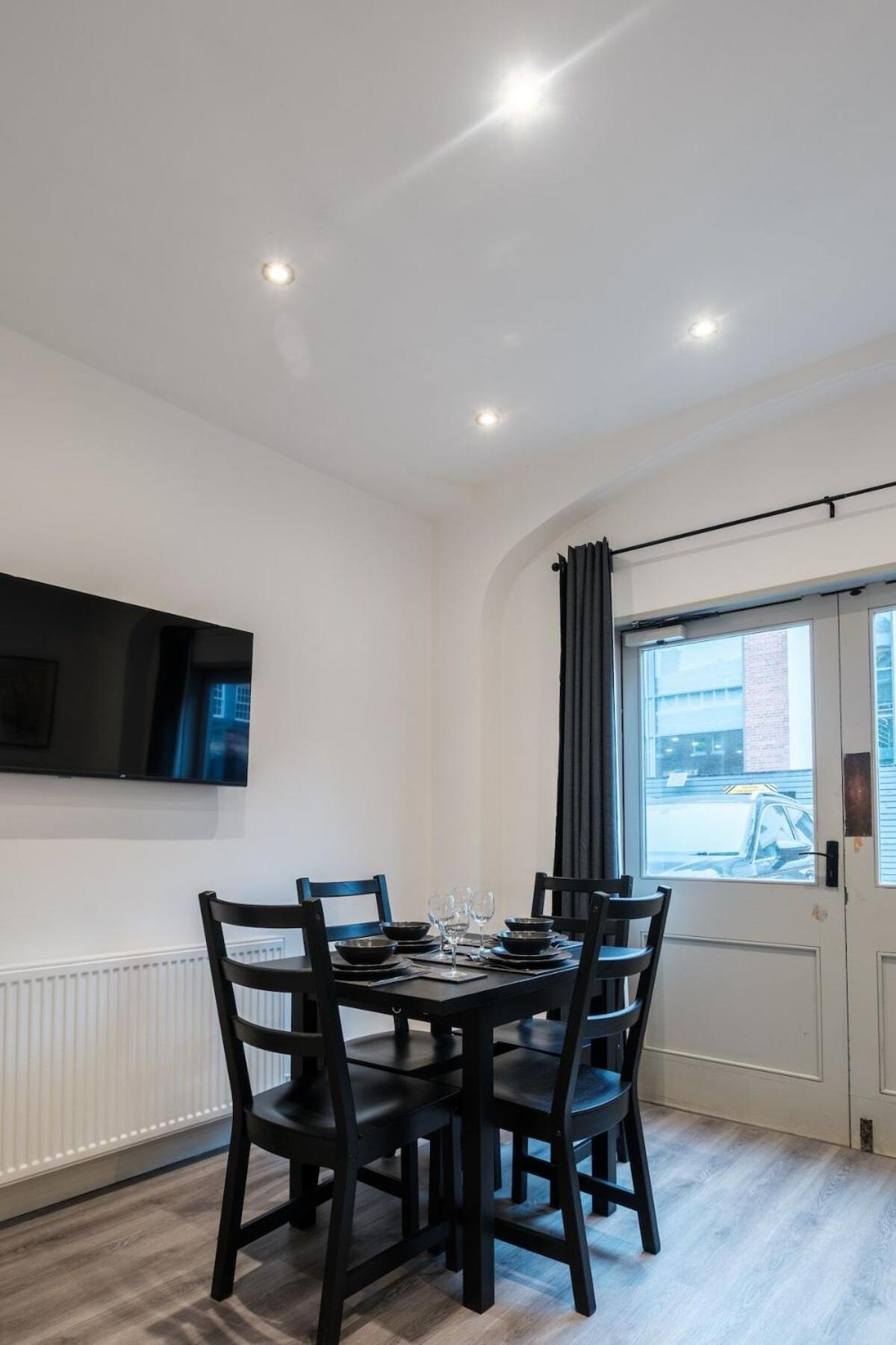 Hull Centre Converted Brewery 4 Apartment Kingston upon Hull